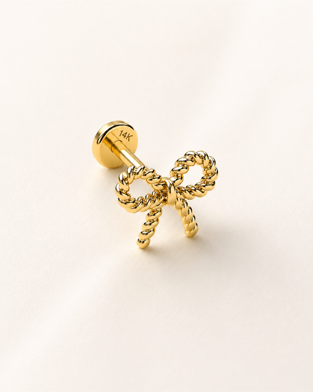 14 ayar sarı altın kurdele helix piercing, soft kırık beyaz zeminde premium ürün görseli