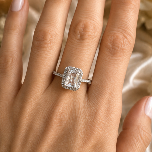 14 Ayar Altın Emerald Kesim Halo Tektaş Yüzük 2