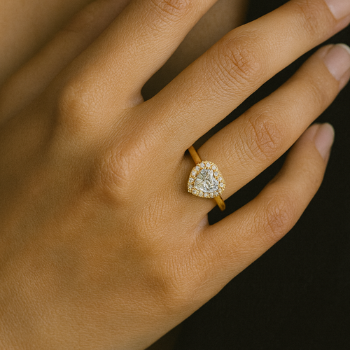 14 Ayar Altın Kalp Model Zirkon Taşlı Kadın Yüzük