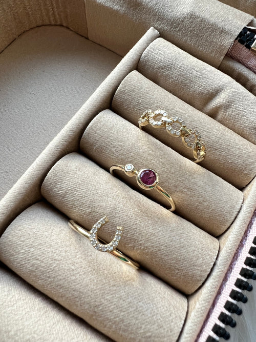 14 Ayar Altın Taşlı Nal Yüzük