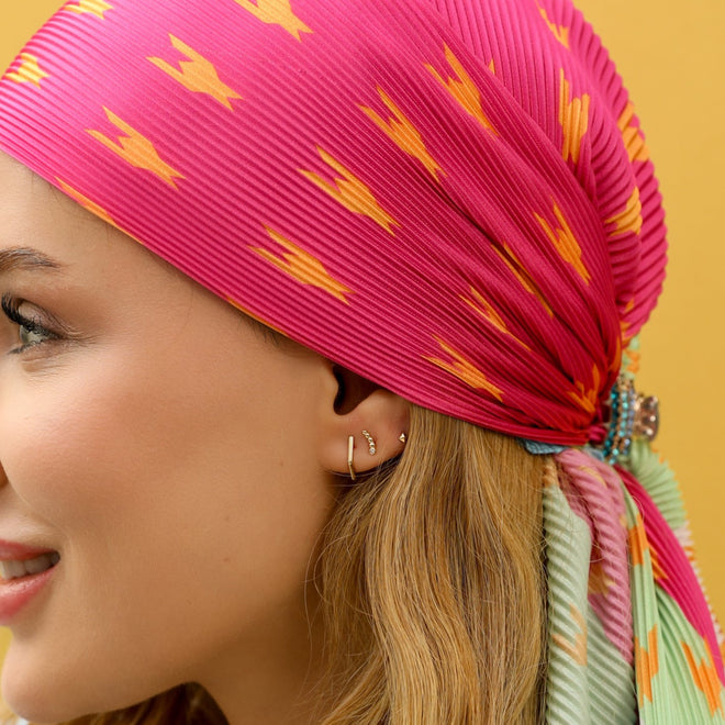 14 Ayar Altın Tasarım Çizgi Çivi Küpe