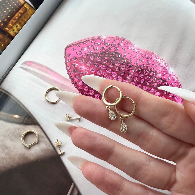 pırlanta mini halka kadın küpe detay