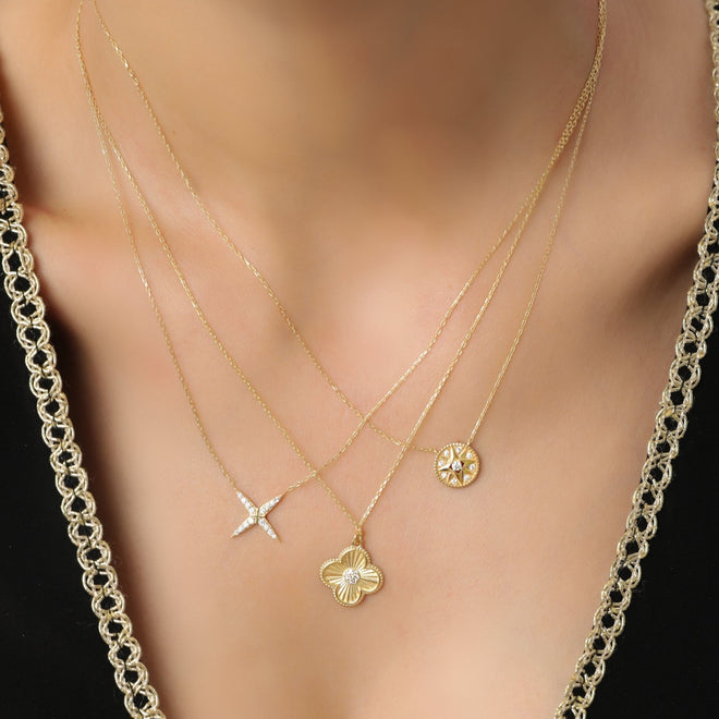 x kolye ön görünüm