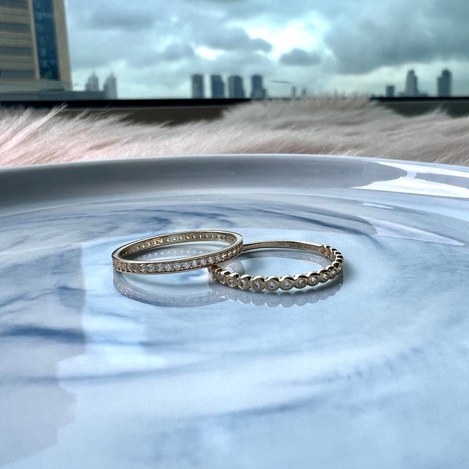 zirkon taşlı yarım tur kadın altın yüzük görünüş