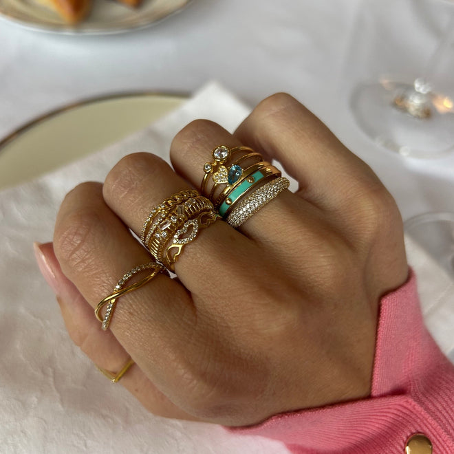 14 ayar altın crossover kadın yüzük kombin