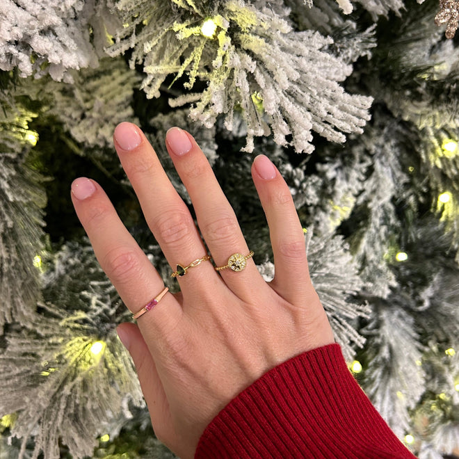 mineli altın kadın yüzük